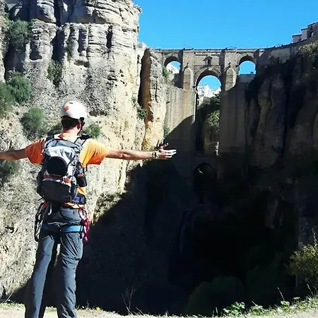 Kamp alanı Complejo Pueblo Blanco 4*