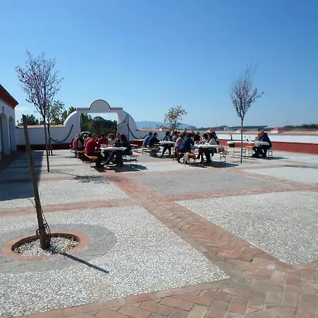 Kamp alanı Complejo Pueblo Blanco