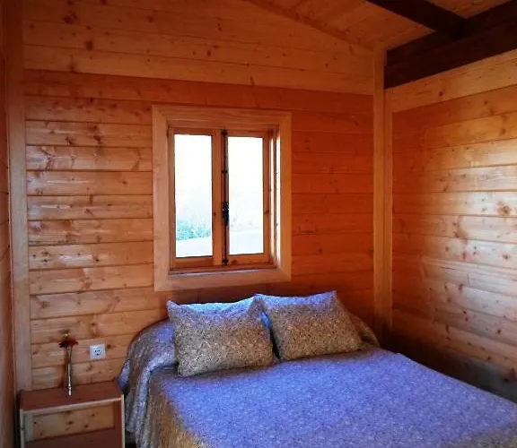 Kamp alanı Complejo Pueblo Blanco 4*