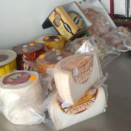 Kamp alanı Complejo Pueblo Blanco 4*