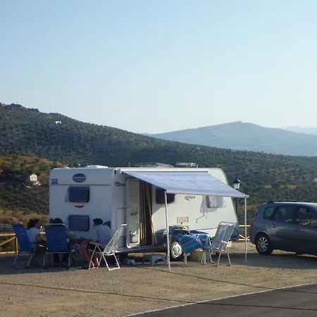 Complejo Pueblo Blanco Olvera